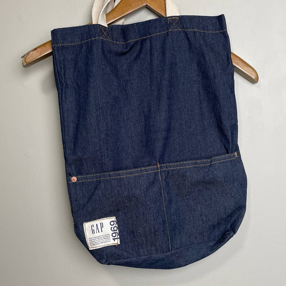 GAP Handbags - Gap Denim Logo Patch Pocket Tote Bag Card Member Exclusive